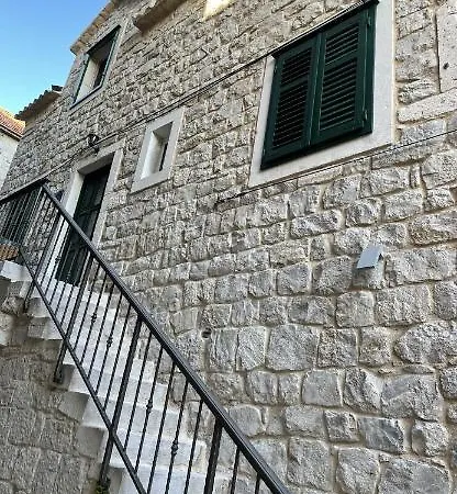 Lions Luxury 4* 스플리트
