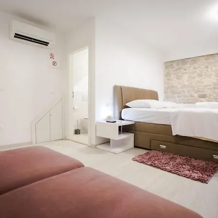 Lions Luxury Pensjonat 4*